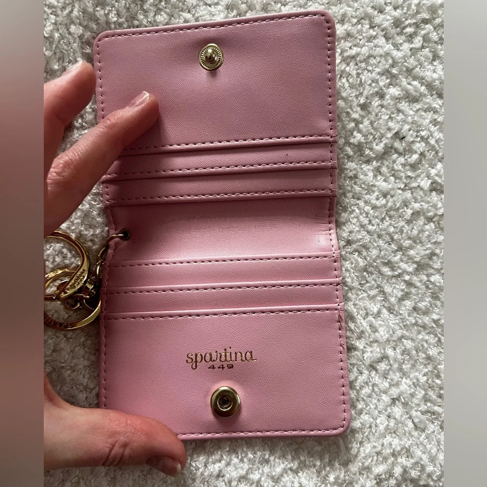 Floral cardholder and keychain - Picture 3 of 4